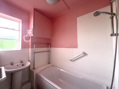 2 bedroom Flat to let in Mansfield Road, Mapperley Park, Nottingham, NG5
