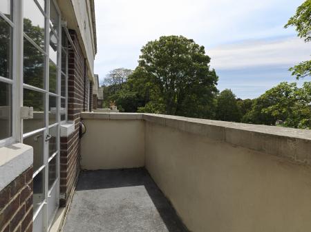 2 bedroom Flat to let in Mansfield Road, Mapperley Park, Nottingham, NG5