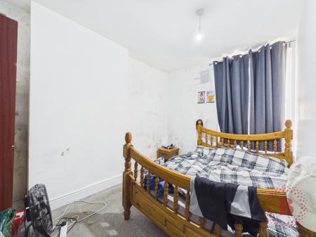 5 bedroom Terraced House for sale in Birrell Road, Forest Fields, Nottingham, NG7