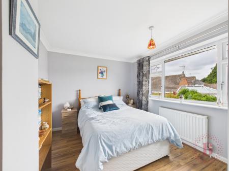 4 bedroom Detached house for sale in Highfield Close, Ravenshead, NG15