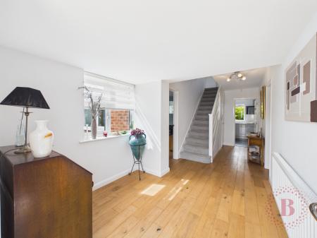 4 bedroom Detached house for sale in Highfield Close, Ravenshead, NG15