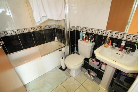 2 bedroom Apartment to let in The Arena, Standard Hill, Nottingham, NG1