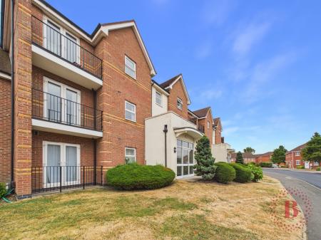 2 bedroom Flat for sale in Goldstraw Lane, Newark, Fernwood, NG24