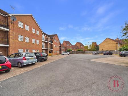 2 bedroom Flat for sale in Goldstraw Lane, Newark, Fernwood, NG24