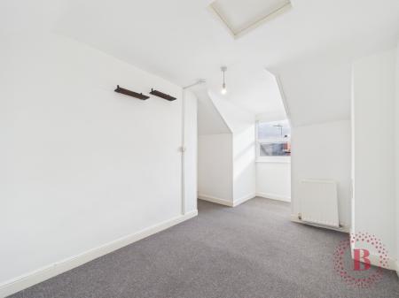 3 bedroom End of terrace house for sale in Harcourt Road, Nottingham, NG7