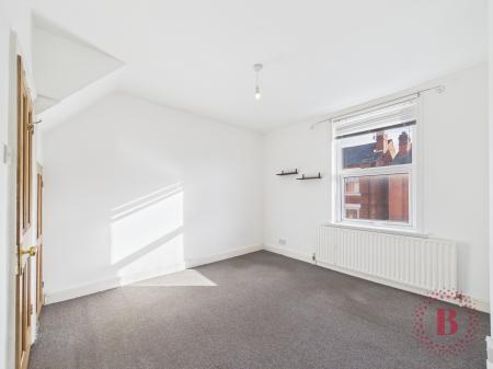 3 bedroom End of terrace house for sale in Harcourt Road, Nottingham, NG7