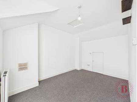 3 bedroom End of terrace house for sale in Harcourt Road, Nottingham, NG7