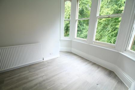1 bedroom Flat to let in Waterloo Crescent, Nottingham, NG7