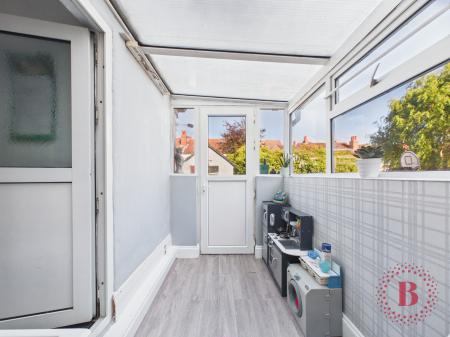 3 bedroom Terraced House for sale in Vale Road, Mansfield Woodhouse, NG19