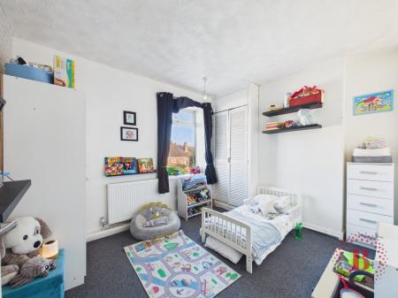 3 bedroom Terraced House for sale in Vale Road, Mansfield Woodhouse, NG19
