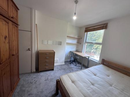 2 bedroom Terraced House to let in Cromwell Street, Nottingham, NG7