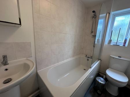 2 bedroom Terraced House to let in Cromwell Street, Nottingham, NG7