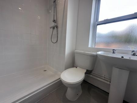 1 bedroom Apartment to let in Carlton Road, Nottingham, NG3