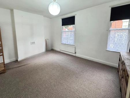 4 bedroom Terraced House to let in Osborne Grove, Sherwood, Nottingham, NG5 2HE
