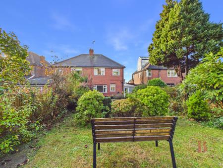 3 bedroom Semi-detached house for sale in Lichfield Avenue, Mansfield, NG18