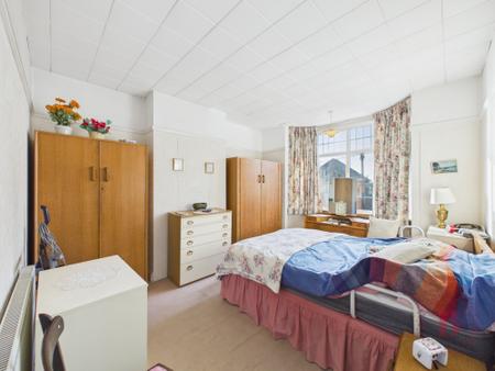 3 bedroom Semi-detached house for sale in Lichfield Avenue, Mansfield, NG18