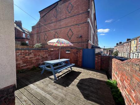 1 bedroom House share to let in Maples Street, Radford, Nottingham, NG7