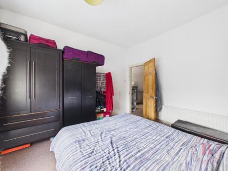 3 bedroom Semi-detached house for sale in Highbury Avenue, Bulwell, NG6