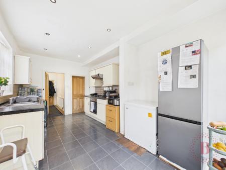 3 bedroom Semi-detached house for sale in Highbury Avenue, Bulwell, NG6