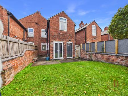 3 bedroom Semi-detached house for sale in Highbury Avenue, Bulwell, NG6