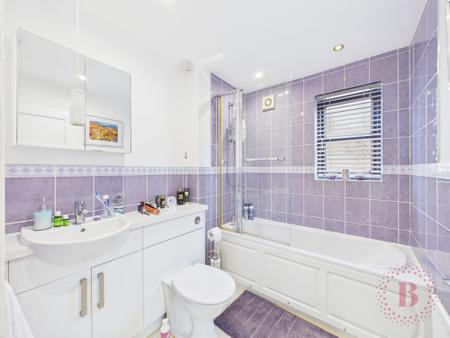3 bedroom Detached house for sale in Kingfisher Close, Basford, NG6