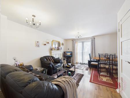3 bedroom Detached house for sale in Kingfisher Close, Basford, NG6