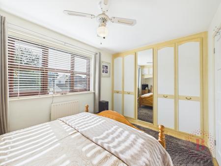 3 bedroom Detached house for sale in Kingfisher Close, Basford, NG6