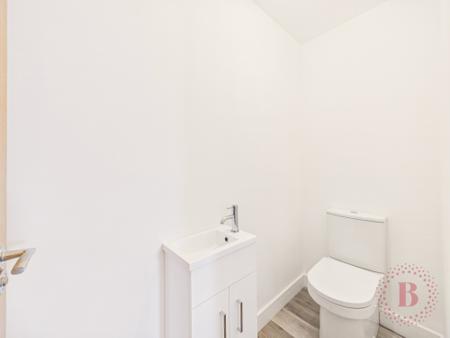 5 bedroom Detached house for sale in High Oakham Ridge, Mansfield, NG18