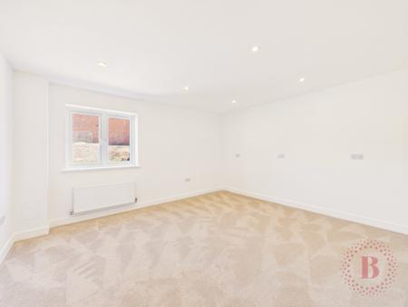 5 bedroom Detached house for sale in High Oakham Ridge, Mansfield, NG18