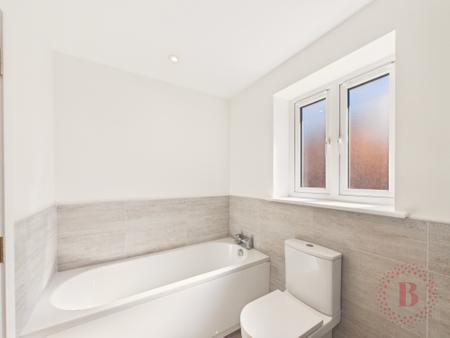 5 bedroom Detached house for sale in High Oakham Ridge, Mansfield, NG18
