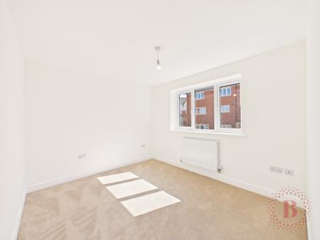 5 bedroom Detached house for sale in High Oakham Ridge, Mansfield, NG18