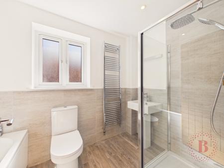 5 bedroom Detached house for sale in High Oakham Ridge, Mansfield, NG18