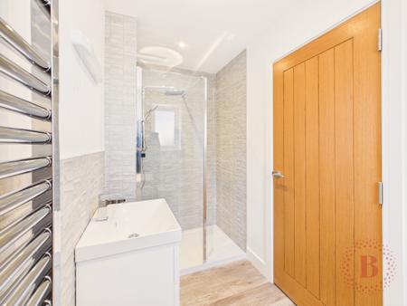 5 bedroom Detached house for sale in High Oakham Ridge, Mansfield, NG18