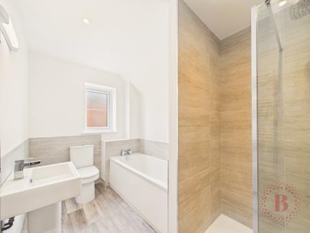4 bedroom Detached house for sale in The Kingfisher, High Oakham Ri, Mansfield, NG18