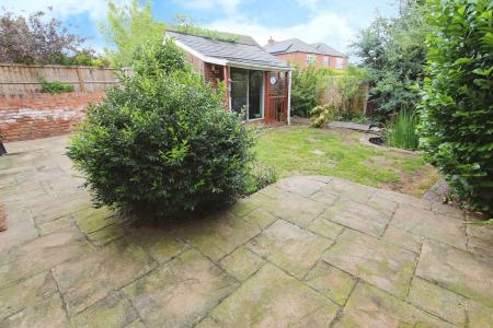 3 bedroom Semi-detached house for sale in Arnold Crescent, Sawley, Sawley, NG10