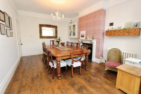 3 bedroom Semi-detached house for sale in Carrfield Avenue, Long Eaton, Long Eaton, NG10