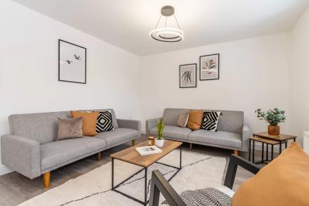 5 bedroom Detached house for sale in Field Farm, Stapleford, Stapleford, NG9