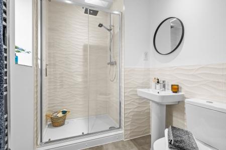 4 bedroom Detached house for sale in Field Farm, Stapleford, Stapleford, NG9