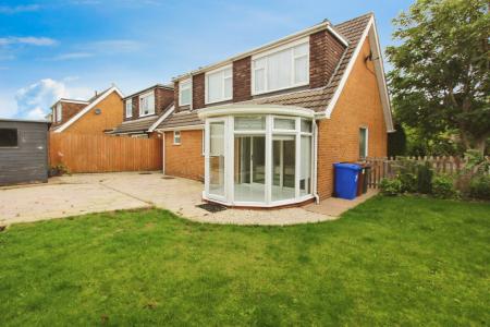 3 bedroom Detached house for sale in Harrimans Drive, Breaston, Breaston, DE72