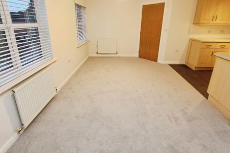 2 bedroom Flat for sale in Johnson Way, Chilwell, NG9