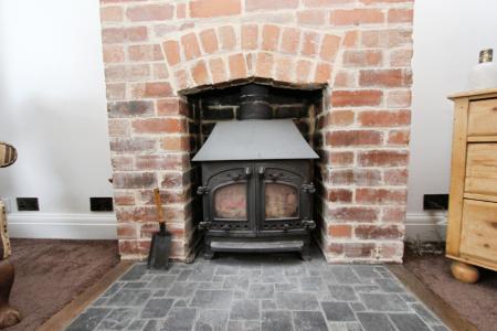 3 bedroom Semi-detached house for sale in Longmoor Lane, Breaston, Breaston, DE72