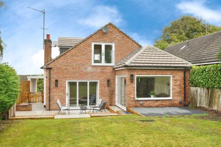 4 bedroom Detached house for sale in Monsom Lane, Repton, DE65