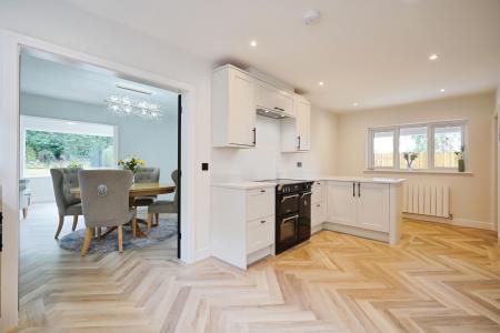 4 bedroom Detached house for sale in Monsom Lane, Repton, DE65