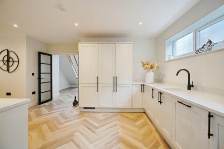 4 bedroom Detached house for sale in Monsom Lane, Repton, DE65