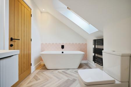 4 bedroom Detached house for sale in Monsom Lane, Repton, DE65