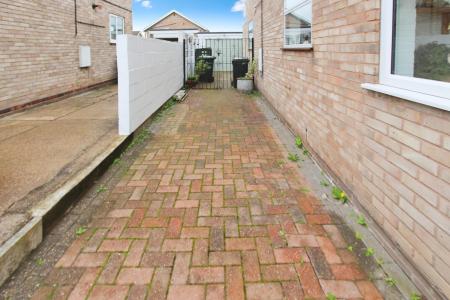 3 bedroom Semi-detached house for sale in Northdown Drive, Chilwell, Chilwell, NG9