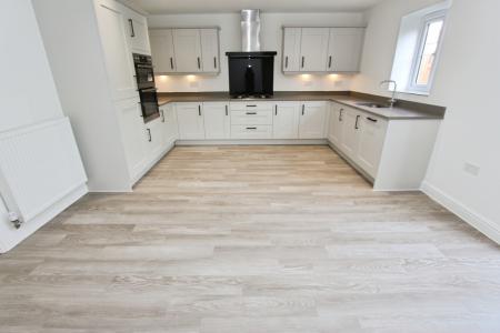 4 bedroom Detached house for sale in Olympia Reach, Beeston, Beeston, NG9