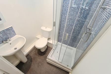 2 bedroom Flat for sale in Peckerdale Gardens, Spondon, Derby, DE21