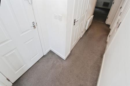2 bedroom Flat for sale in Peckerdale Gardens, Spondon, Derby, DE21