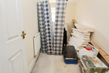 2 bedroom Flat for sale in Station Road, Sandiacre, Sandiacre, NG10